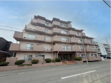 京王山鼻マンション　2階