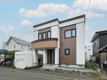星置3条4丁目　戸建　1LDK+3LDKの二世帯住宅